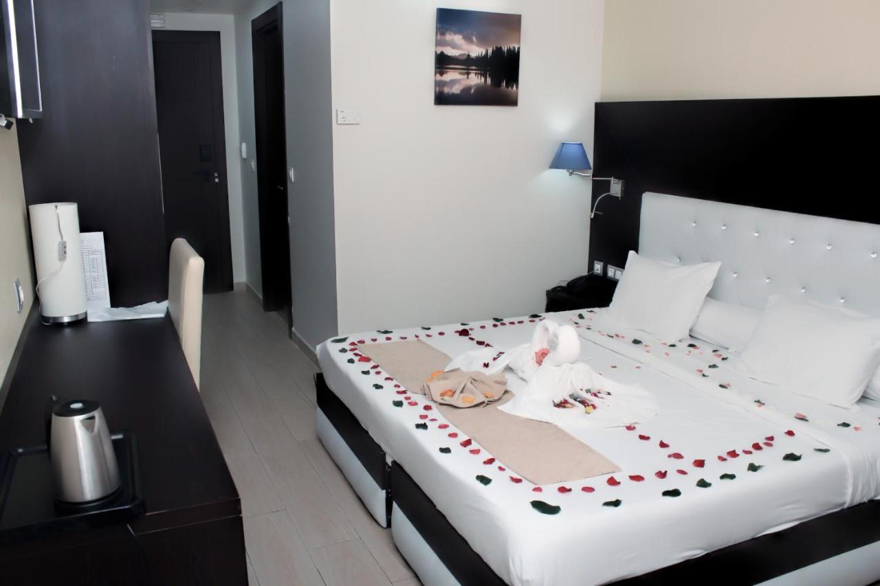 Hotel Amsterdam Rouiba ภายนอก รูปภาพ
