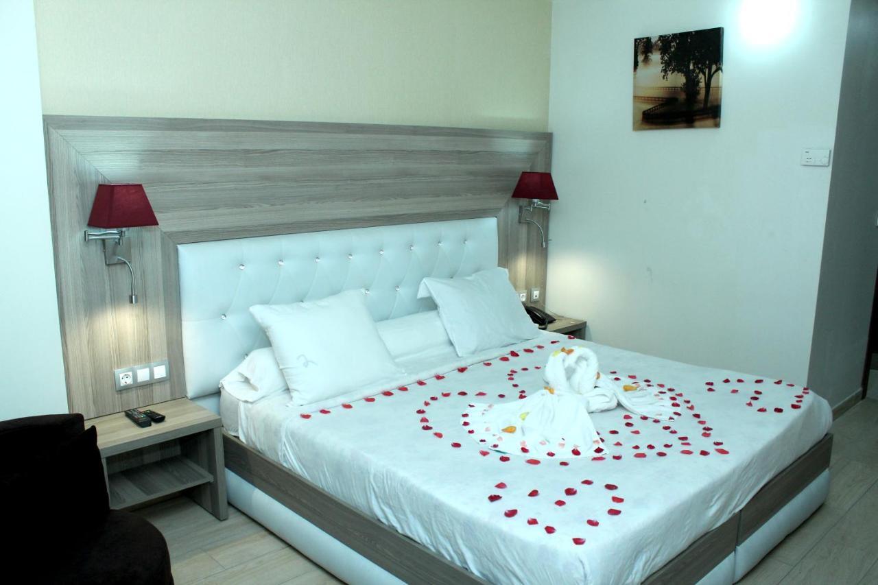 Hotel Amsterdam Rouiba ภายนอก รูปภาพ