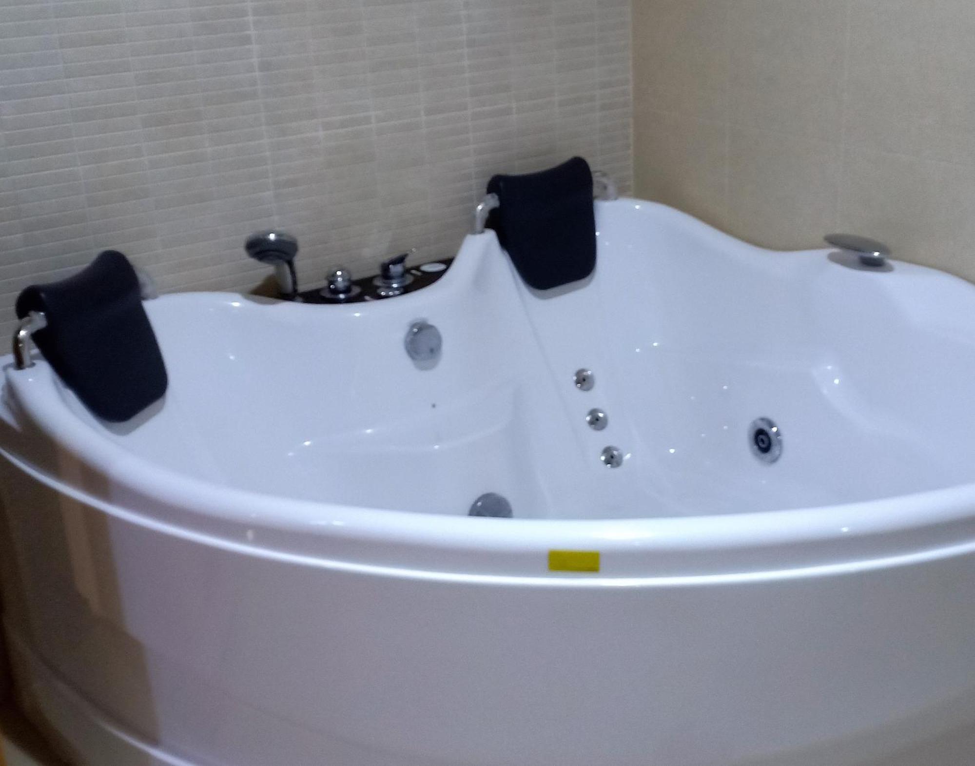 Hotel Amsterdam Rouiba ภายนอก รูปภาพ