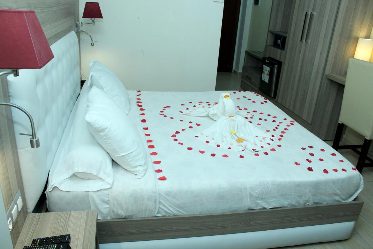 Hotel Amsterdam Rouiba ภายนอก รูปภาพ